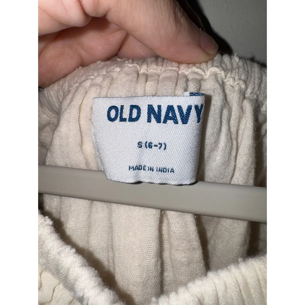 Old Navy Girls Cream Swiss Dot Ruffle Off Shoulder Top Ivory Gauze Size S 6-7